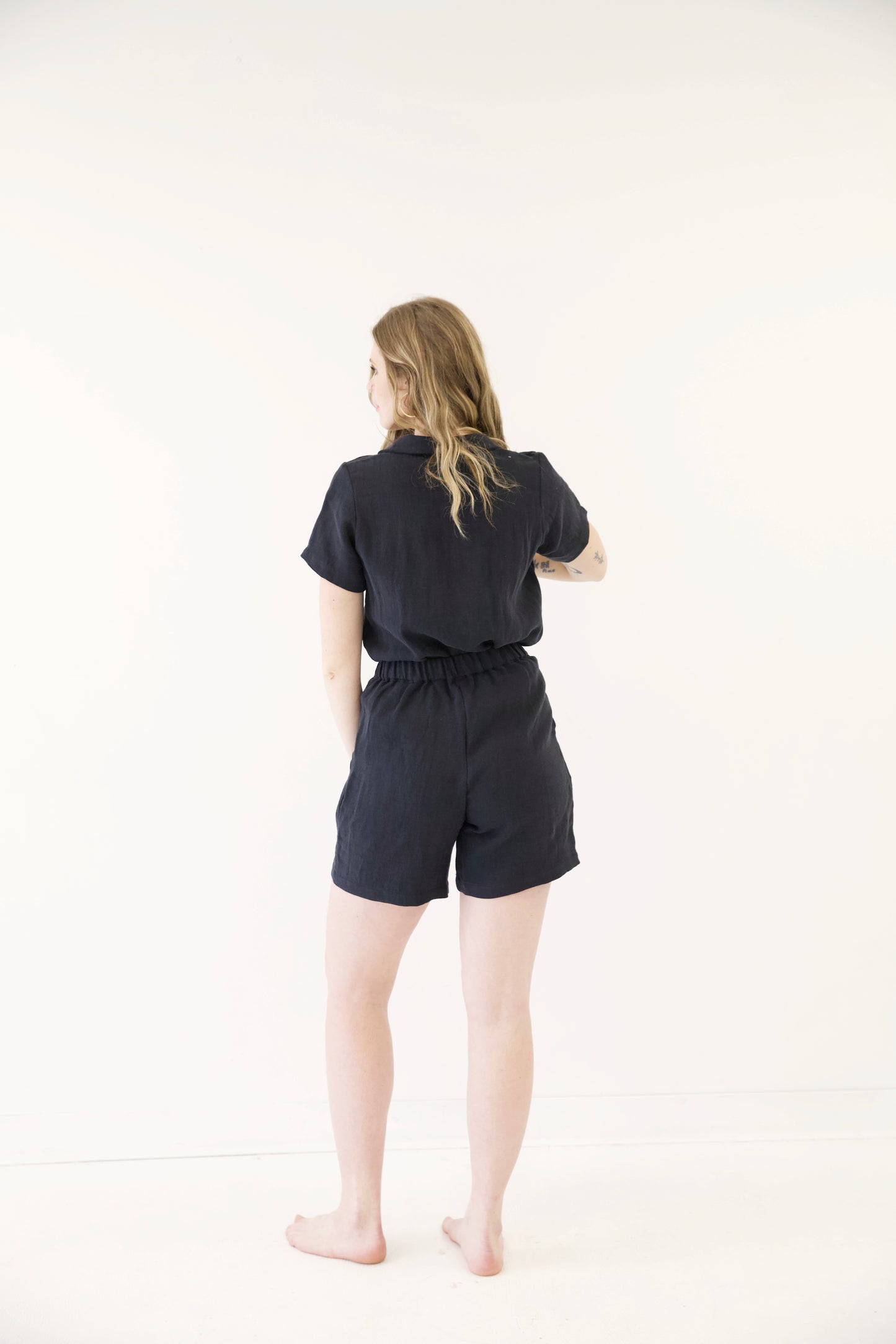 I AM STRONG Shorts | Black Linen Twill
