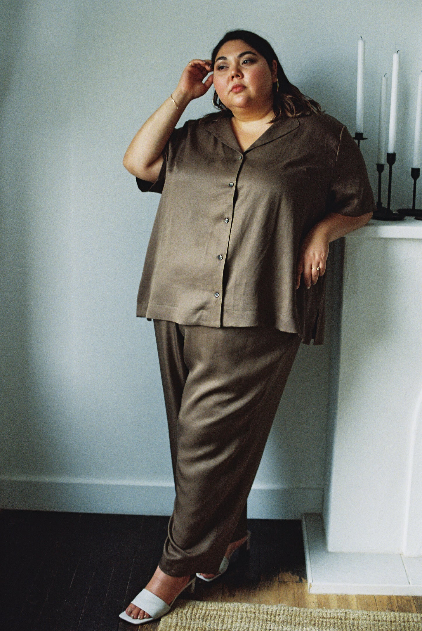 I AM GROUNDED Pants | Olive