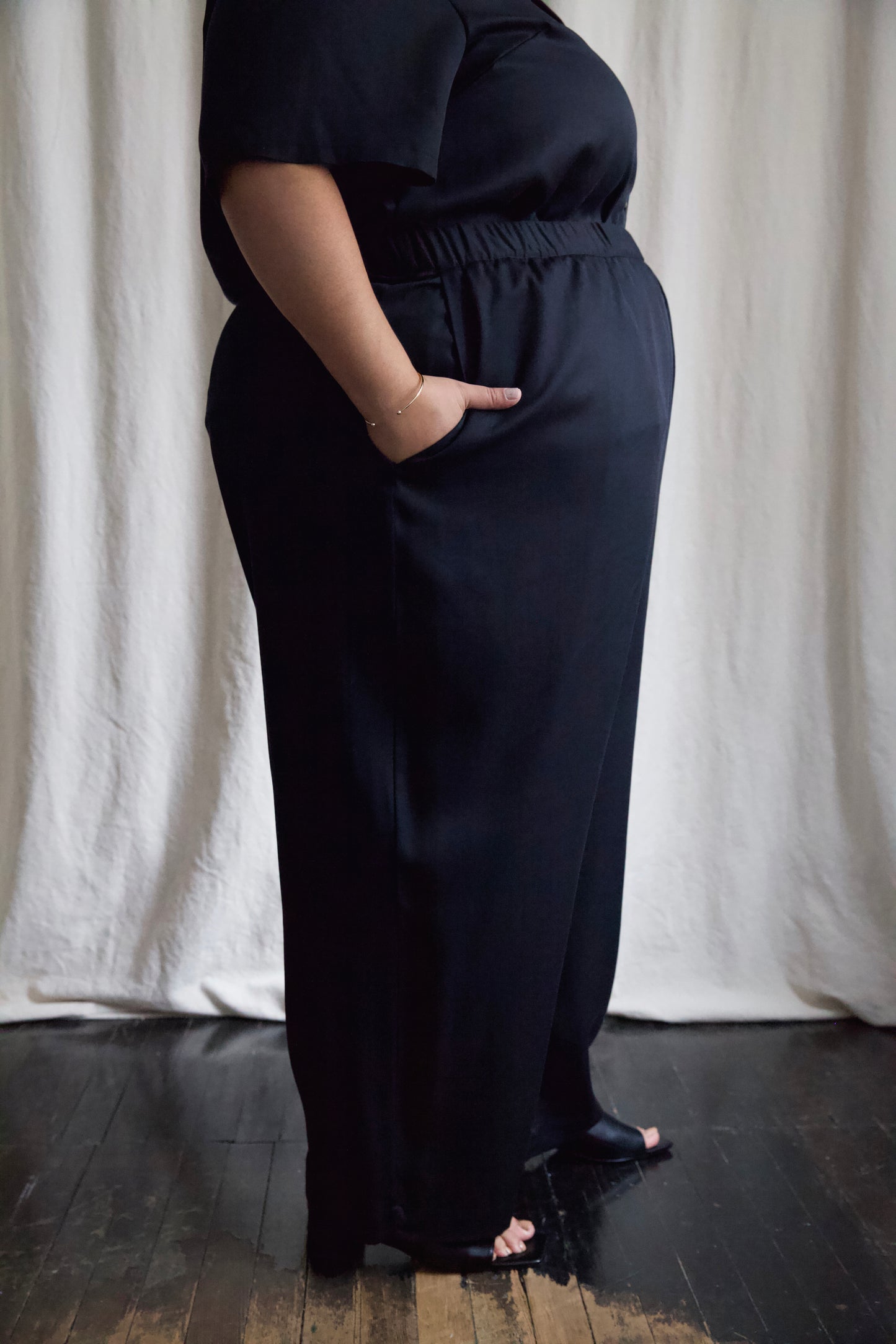 I AM GROUNDED Pants | Black Tencel Twill