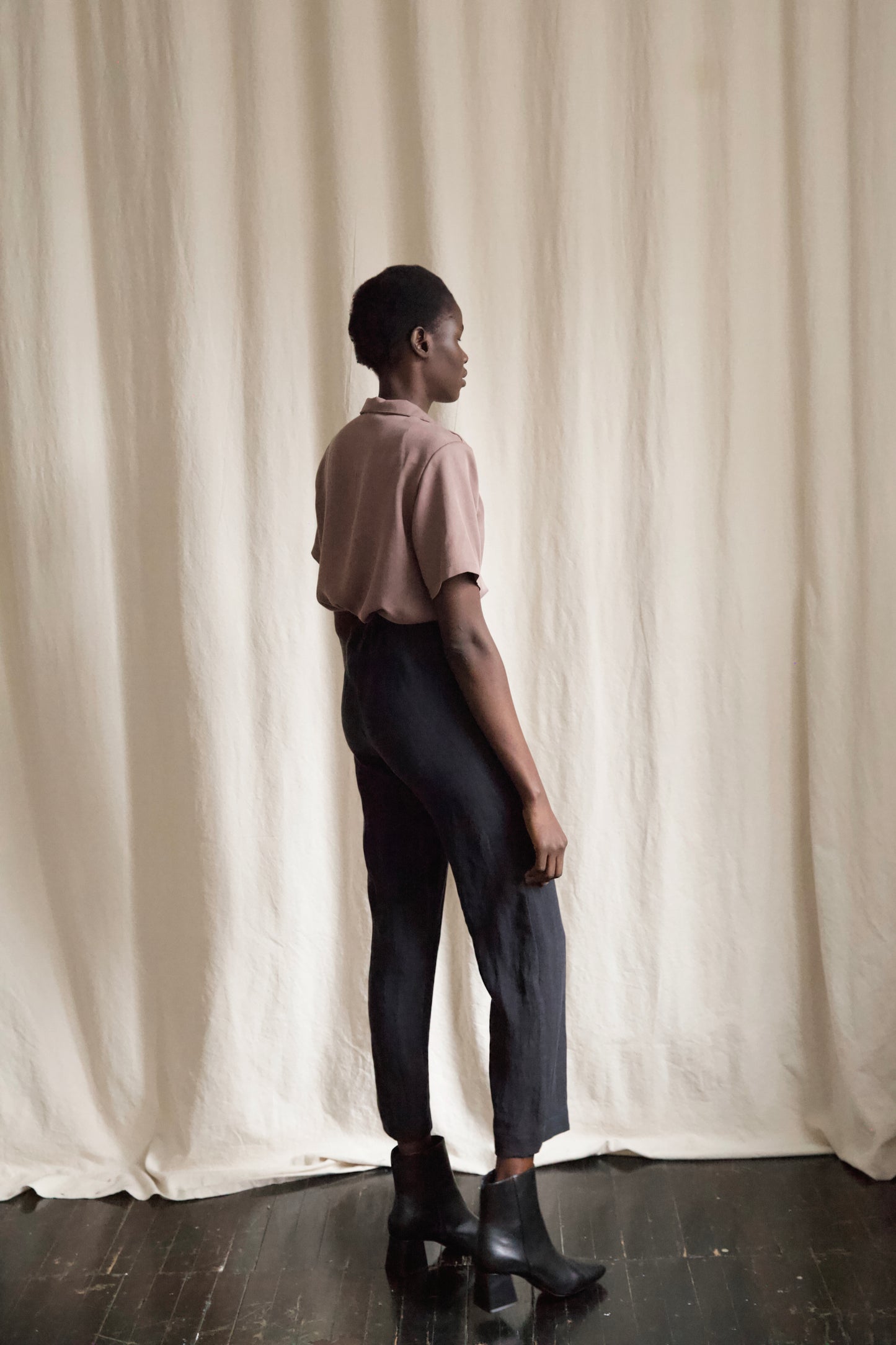 I AM GROUNDED Pants | Black Linen Twill
