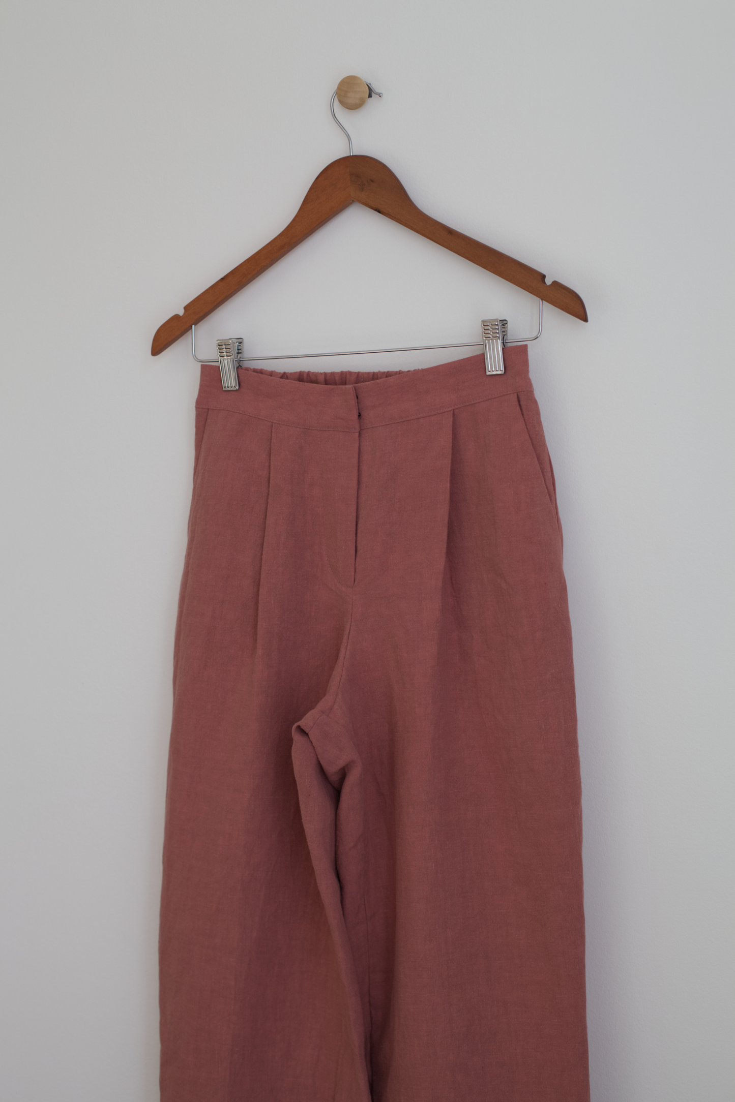 I AM STRONG Trousers | Rosewood