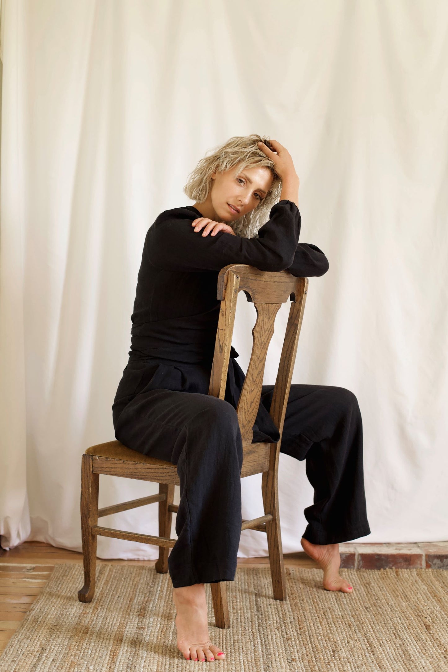 I AM STRONG Trousers | Black Linen Twill