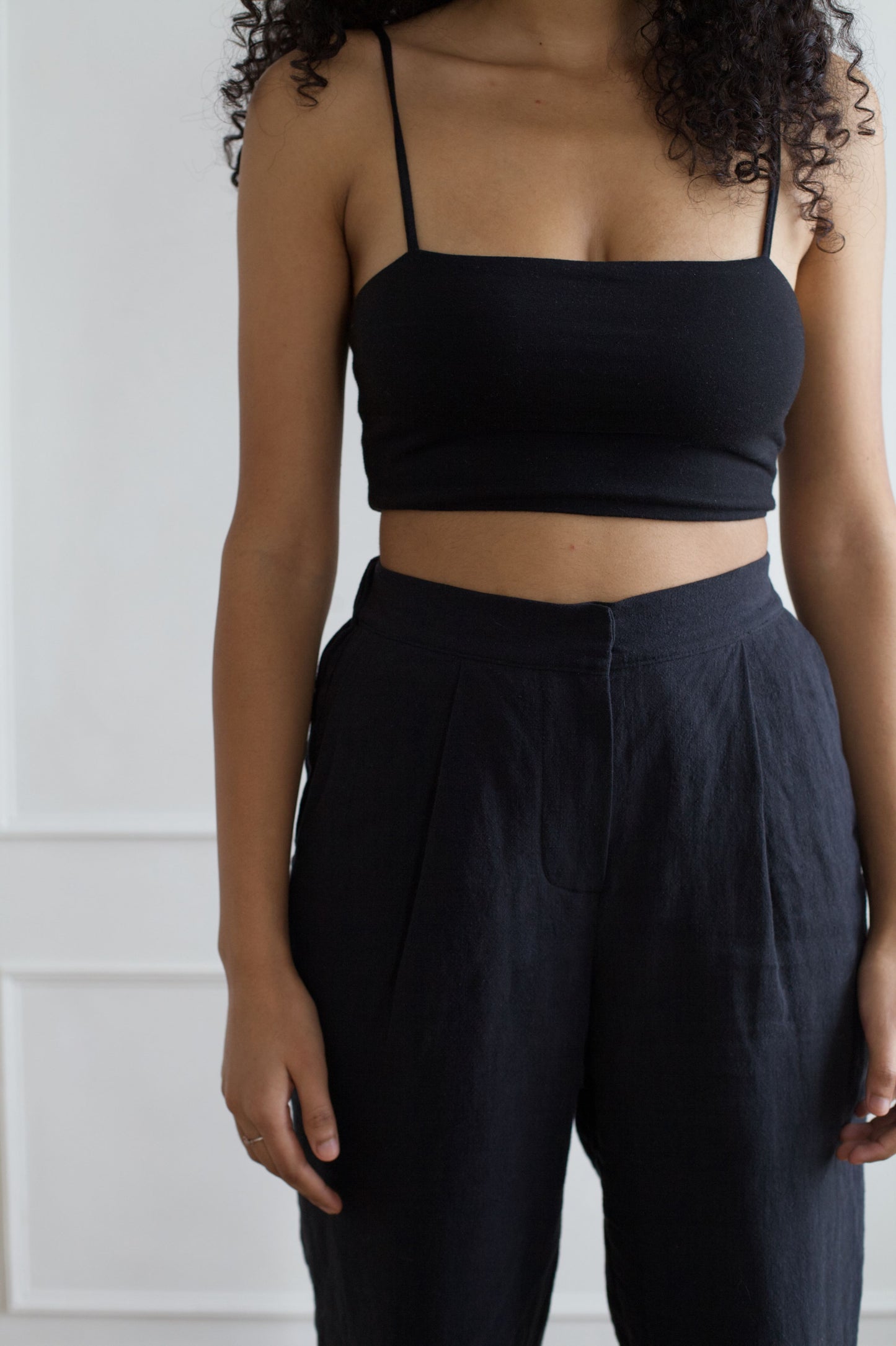 I AM STRONG Trousers | Black