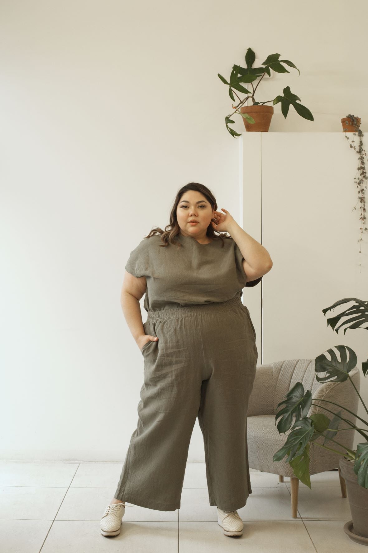 Plus size top olive jeans