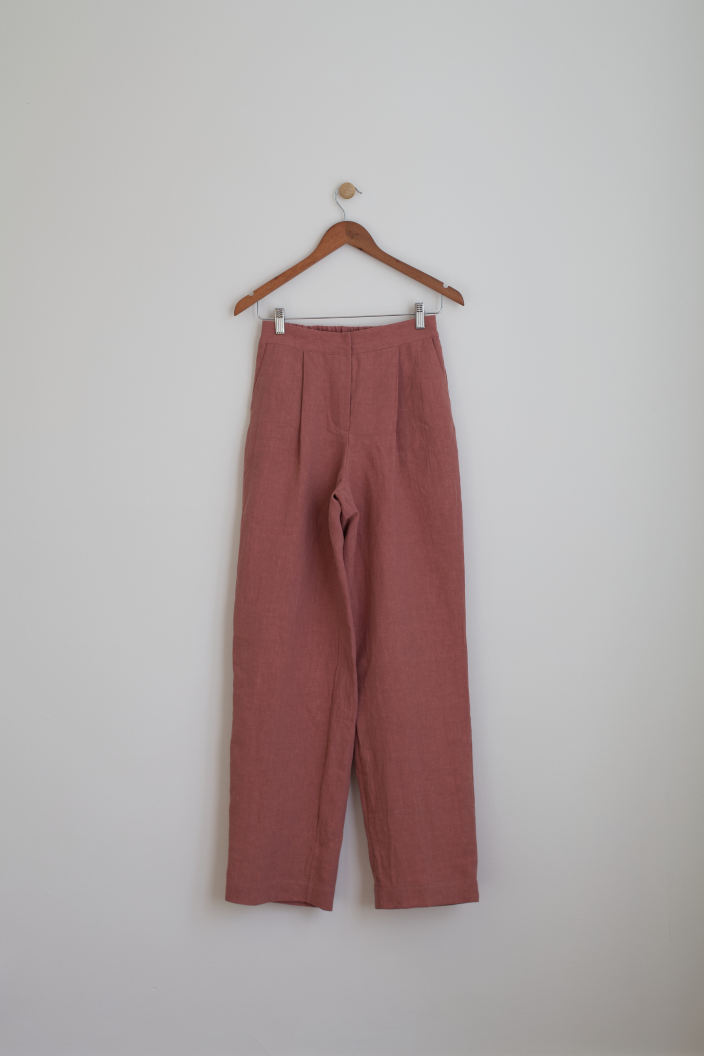 I AM STRONG Trousers | Rosewood